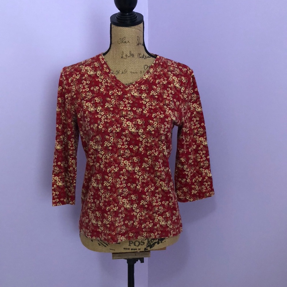 Liz Wear Red Flowered Top Size S 3/4 Sleeve V-Neck